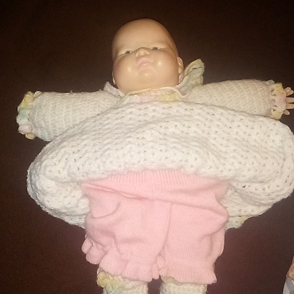 Vtg Wood cradle/crib w/doll - Picture 7 of 10